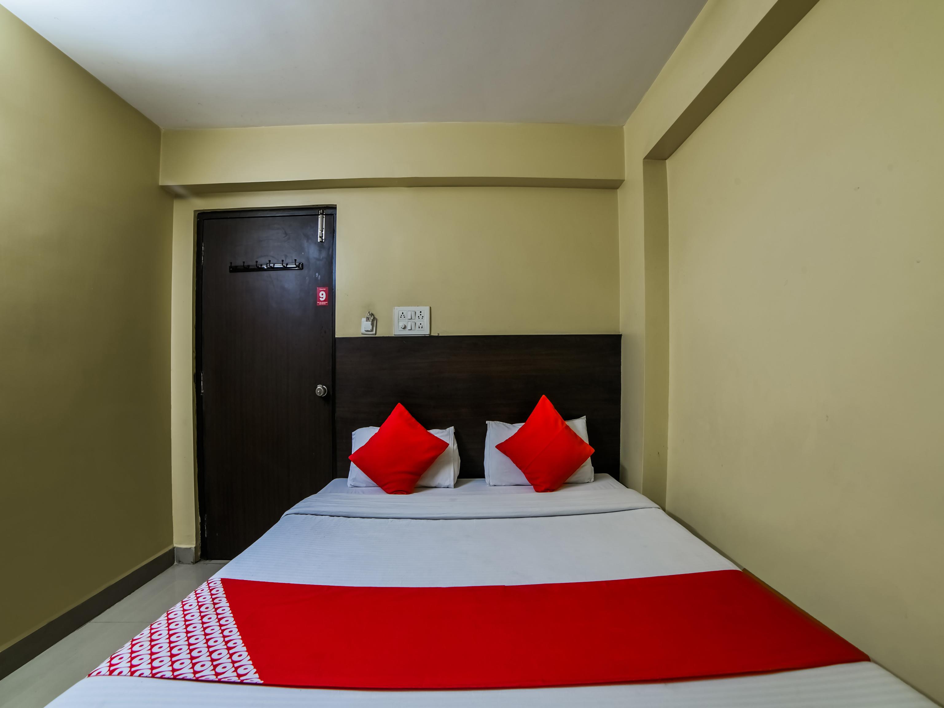 Oyo 2840 Kanha Grand Hyderabad Exterior photo