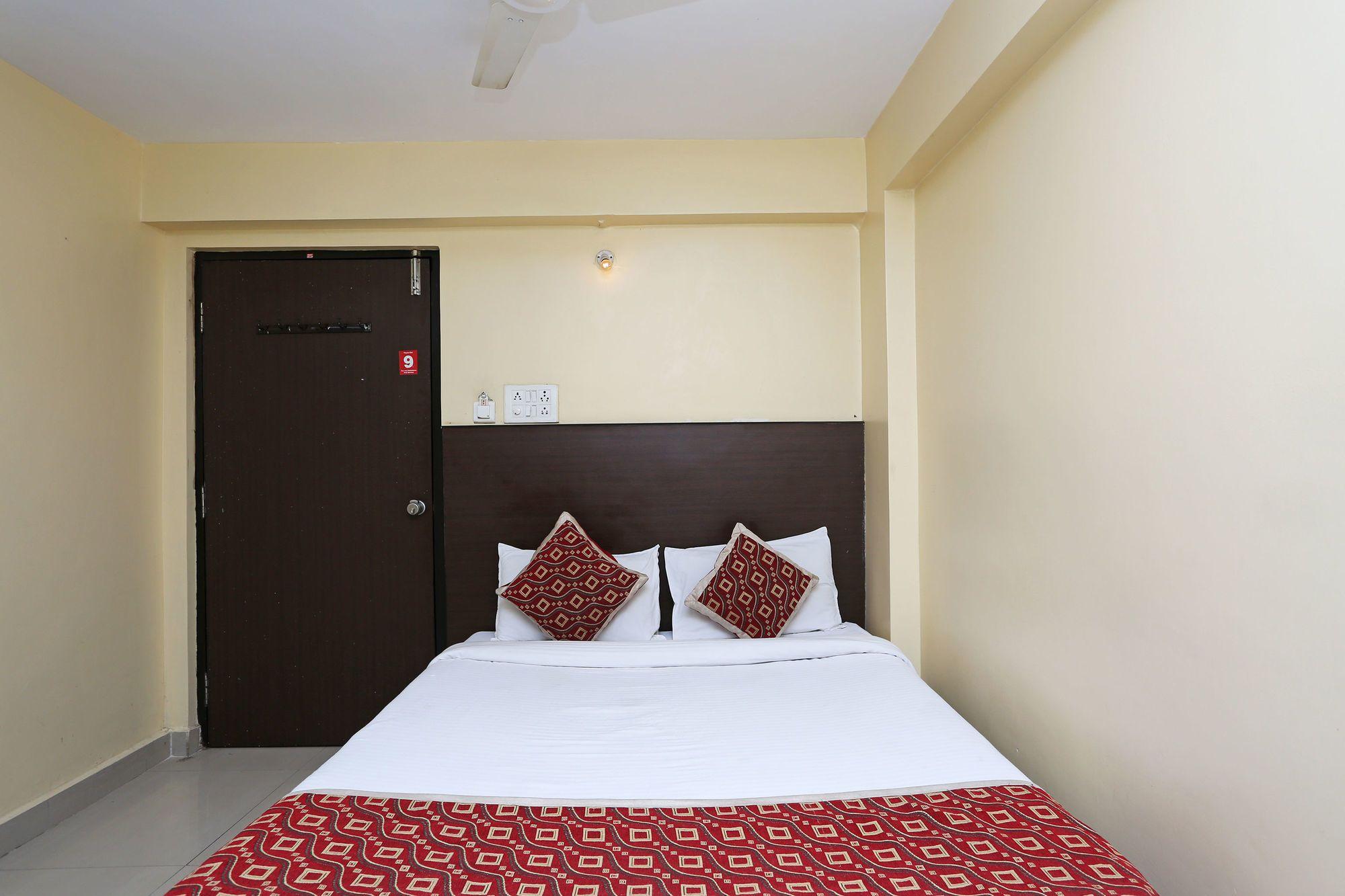 Oyo 2840 Kanha Grand Hyderabad Exterior photo