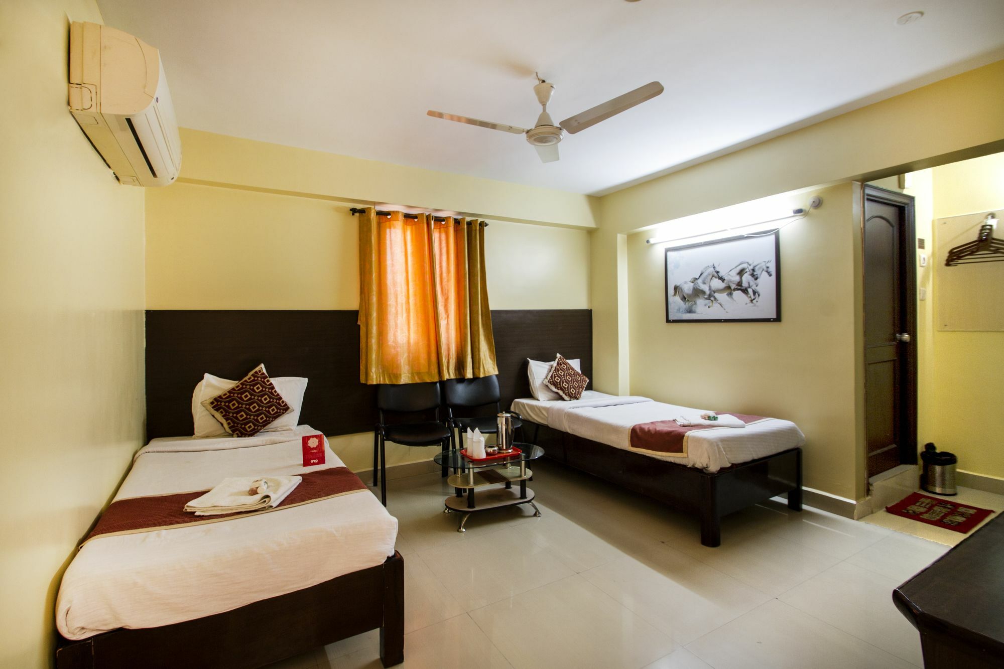 Oyo 2840 Kanha Grand Hyderabad Exterior photo